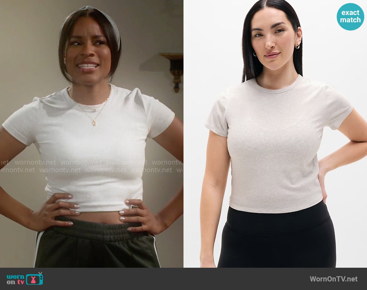 Naomi’s heathered tee on Beyond the Gates Naomi’s heathered tee on Beyond the Gates