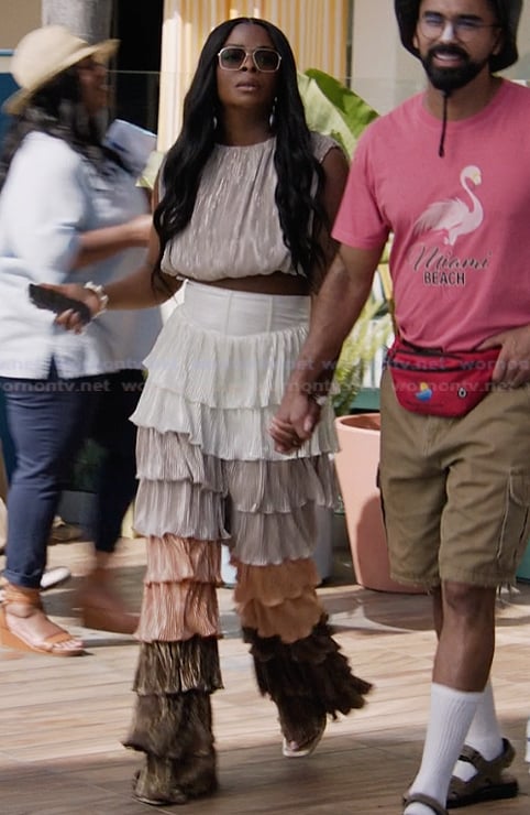 Ava's ruffled pants and top on Abbott Elementary