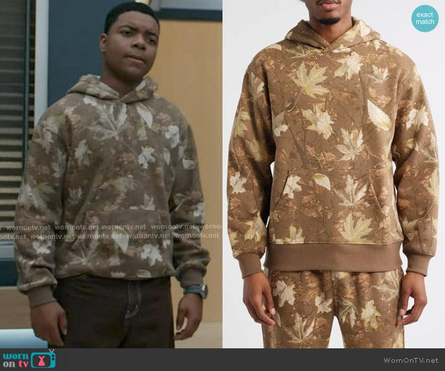 BP Fleece Hoodie in Tan Camo worn by Harry Grant (Elijah M. Cooper) on 9-1-1