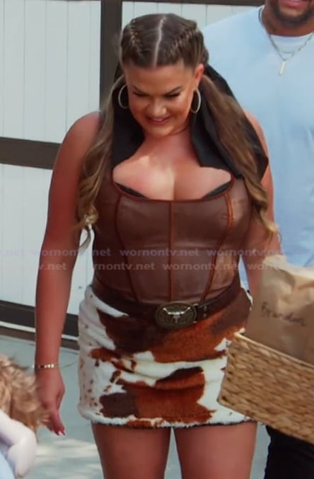 Brittany’s brown corset and mini skirt on The Valley