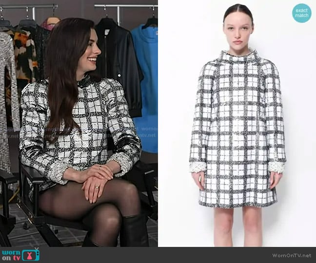 Chanel FW 2017 Runways Sequin Shift Mini Dress worn by Anne Hathaway on Today