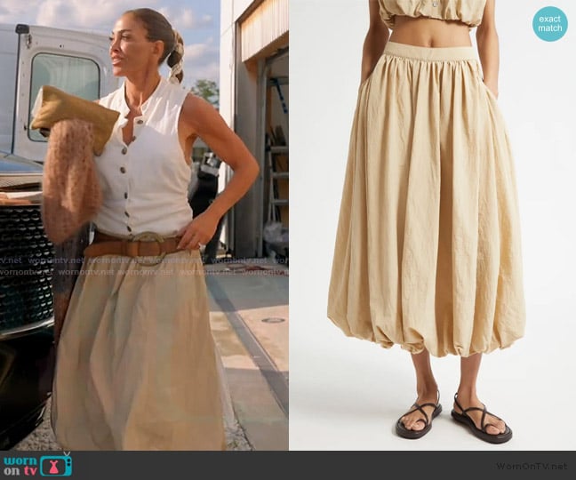 Cinq a Sept Allinae Bubble Hem Nylon Skirt worn by Liz McGraw on The Real Housewives of Rhode Island