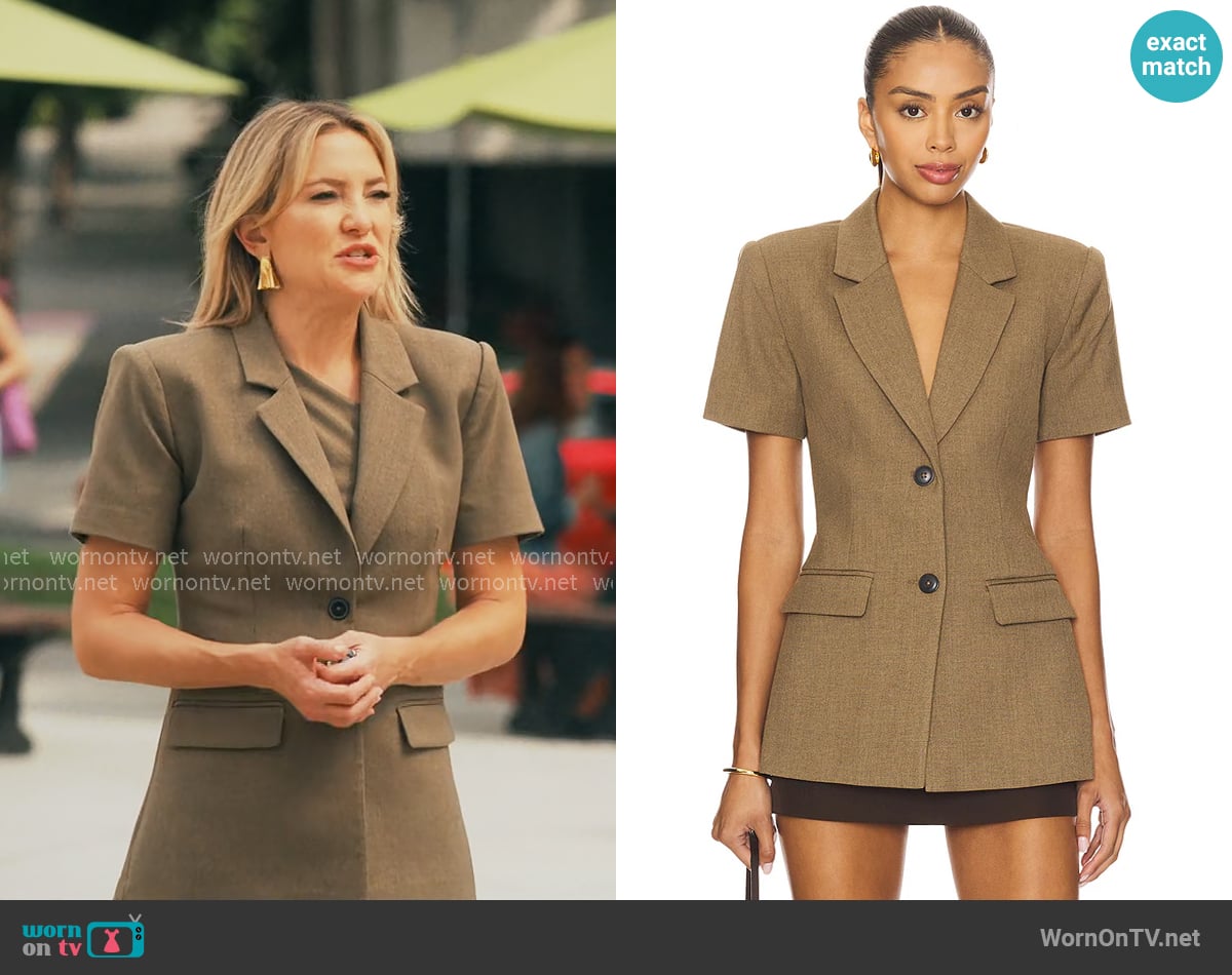 Eaves Tamim Blazer in Olive worn by Isla Gordon (Kate Hudson) on Running Point