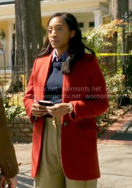 Faith's red coat on Will Trent