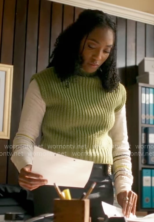 Faith's white shirt and green sweater vest on Will Trent