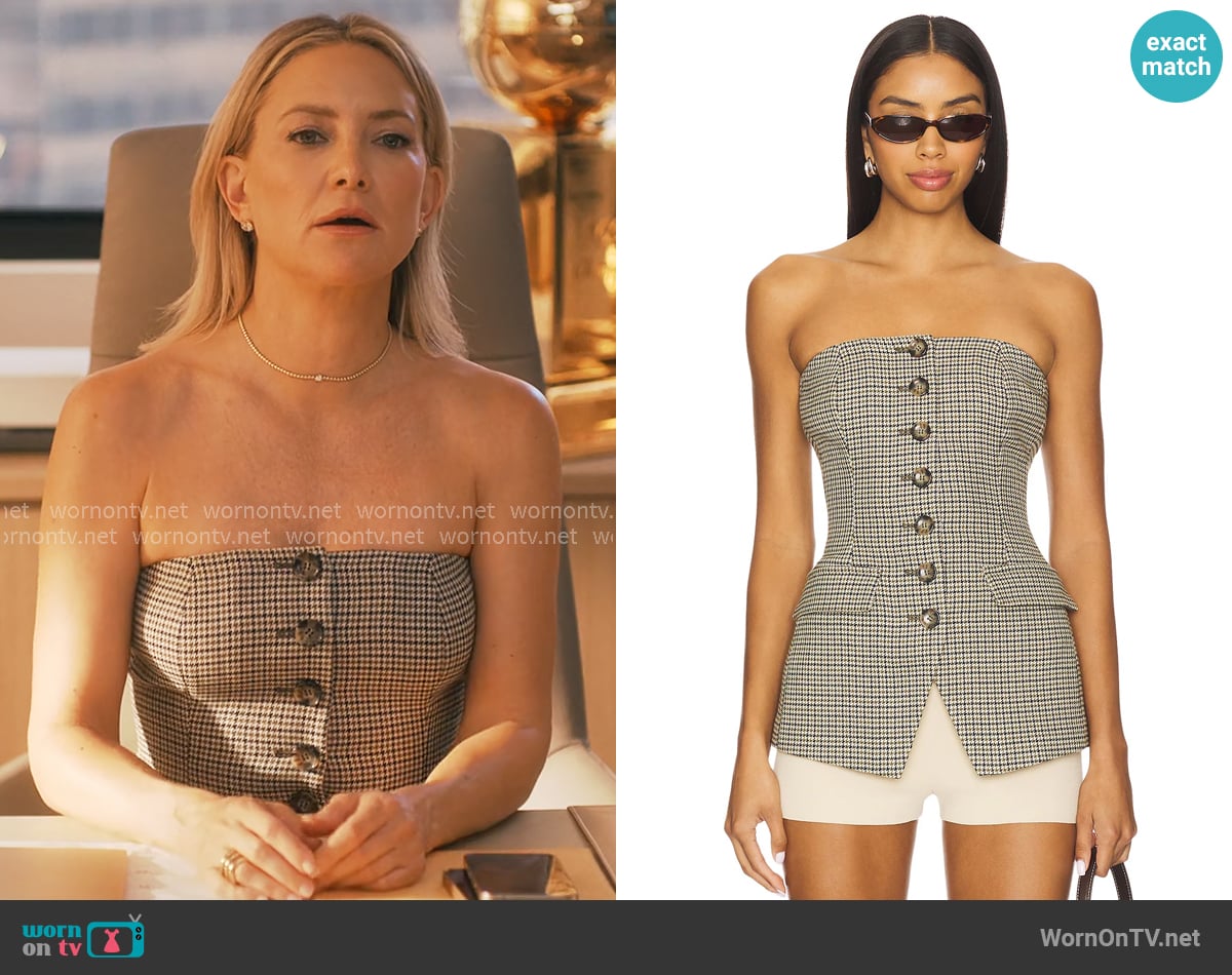 Isla’s houndstooth strapless top on Running Point