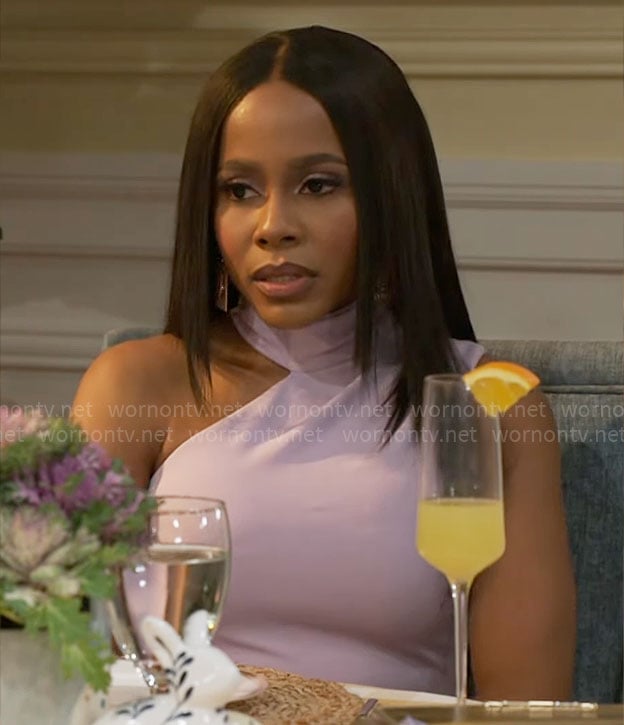 Hayley’s lilac asymmetric Easter dress on Beyond the Gates