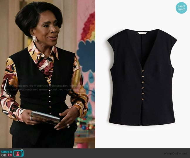 Barbara’s black vest on Abbott Elementary