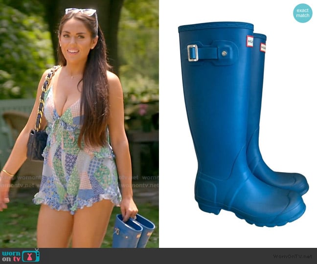 Hunter Tall Matte Rain Boots Ocean Blue worn by Rosie DiMare on The Real Housewives of Rhode Island