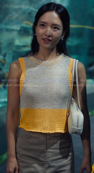 Jiwon’s yellow colorblock knit top on XO Kitty