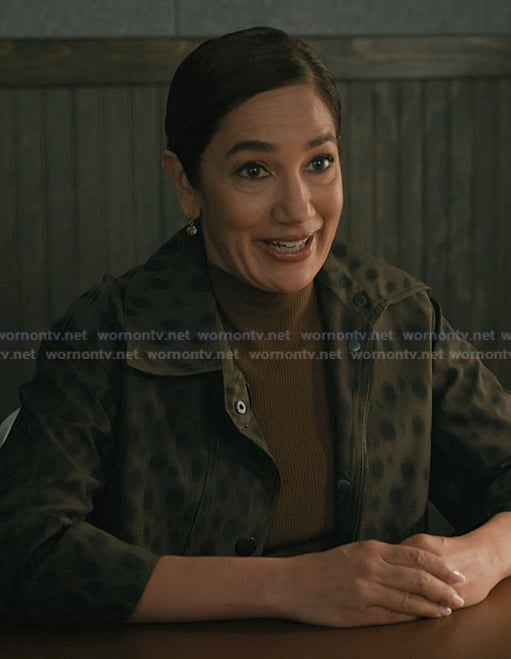 Jules's brown printed jacket on Elsbeth