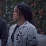 Juliana’s gray oversized printed shirt on XO Kitty