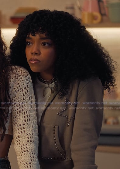 Juliana’s grey studded hoodie on XO Kitty