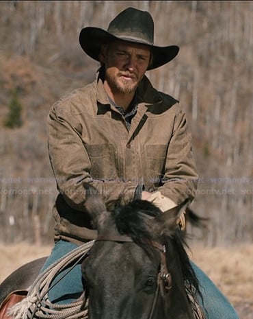 Kayce's beige waxed jacket on Marshals