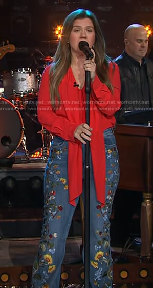 Kelly's floral embroidered jeans on The Kelly Clarkson Show