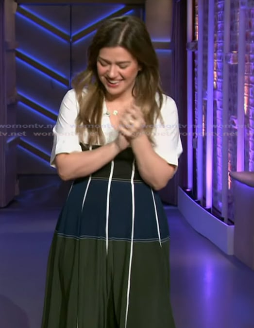 Kelly's striped v-neck dress on The Kelly Clarkson Show
