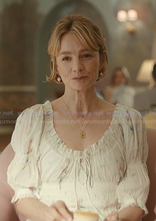 Lindsay's whtie floral scoop neck dress on Beef