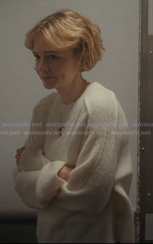 Lndsay’s white sweater on Beef