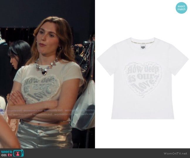 Luvistrue Lace Love Tee in White worn by Madison Miller (Jocelyn Shelfo) on XO Kitty