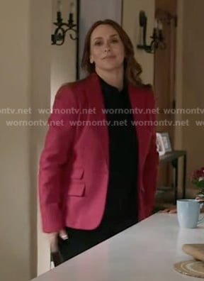 Maddie's pink blazer on 9-1-1
