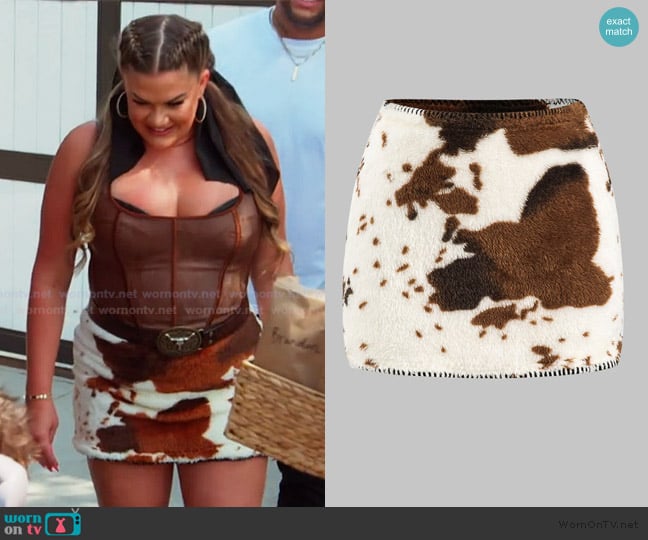 Micas Abstract Print Stitching Detail Skirt worn by Brittany Cartwright on The Valley