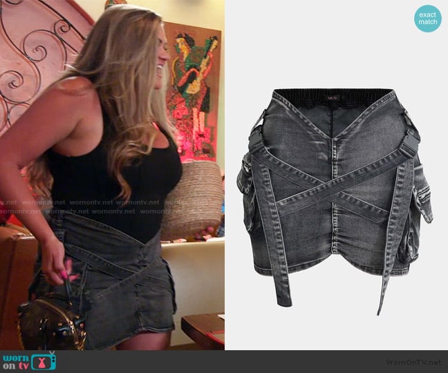 Micas V-waist Buckle Flap Pocket Denim Cargo Skirt worn by Brittany Cartwright on The Valley