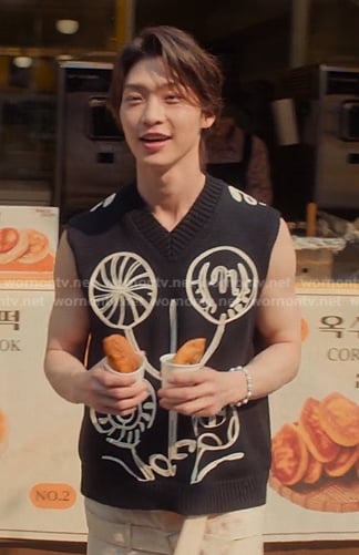 Min Ho's black embroidered knit vest on XO Kitty