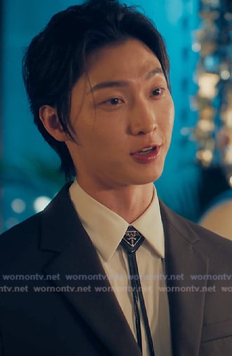 Min Ho's black leather bolo tie on XO Kitty