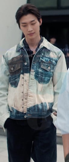 Min’s patchwork denim jacket on XO Kitty