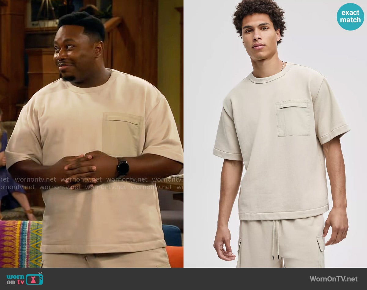 Mode of One Mixed Relaxed-Fit French Terry Pocket T-Shirt in Dark Ecru worn by Marty (Marcel Spears) on The Neighborhood
