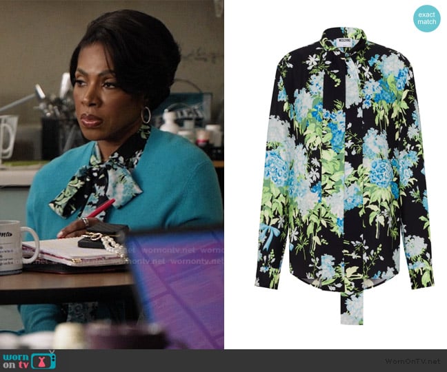 Moschino Printed Silk Shirt worn by Barbara Howard (Sheryl Lee Ralph) on Abbott Elementary