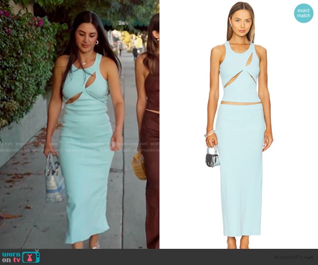 Michelle’s blue midi skirt on The Valley