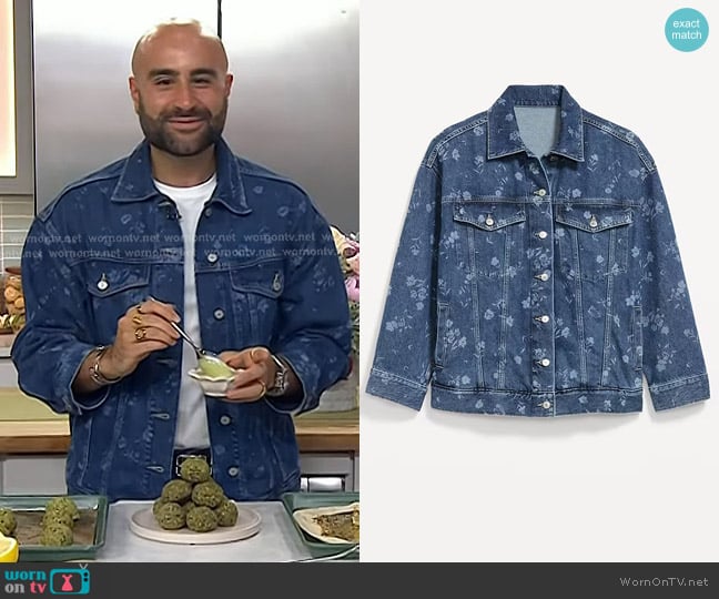Old Navy Floral Print Jean Trucker Jacket in indigo worn by Edy Massih on Today