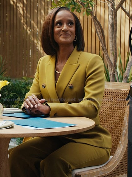 Olympia’s mustard double breasted blazer on Matlock