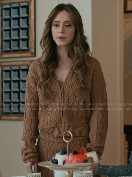 Plum’s brown cable knit hoodie and pants on Elsbeth