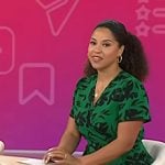 Arianna’s orange flat shoes on Today