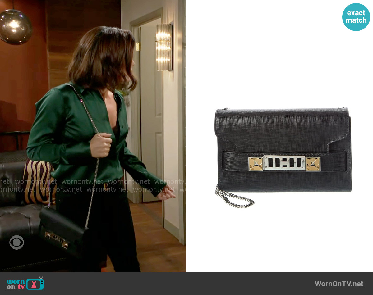 Chelsea’s bag on The Young and the Restless