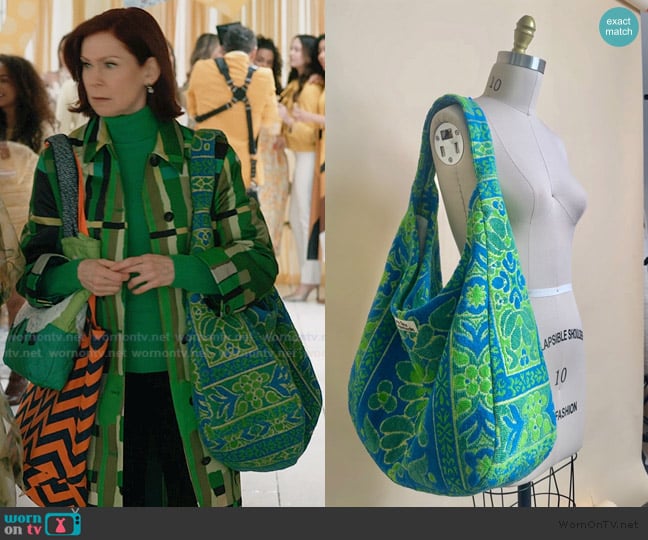re/lax Remade Houseshoe Crop Bag worn by Elsbeth Tascioni (Carrie Preston) on Elsbeth