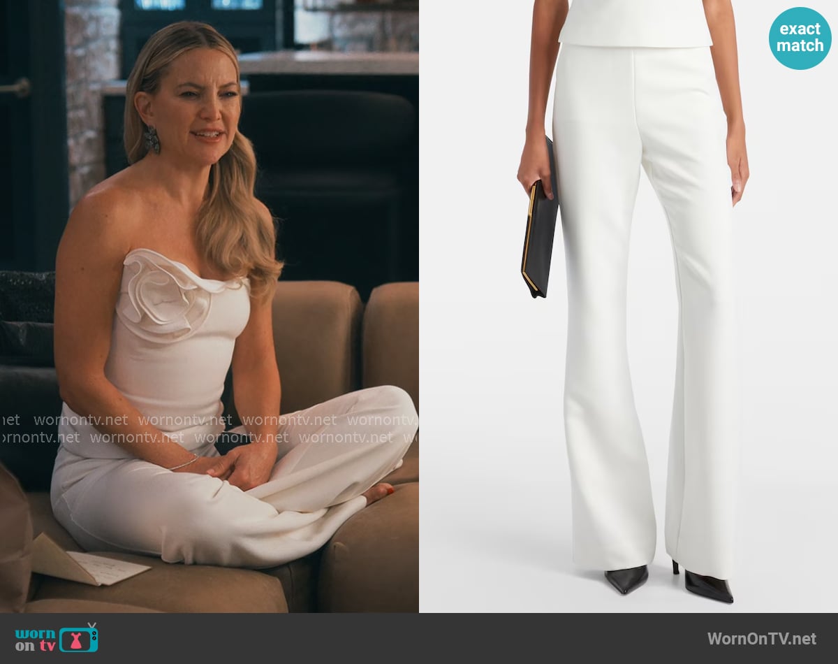 Roland Mouret High-rise flared pants worn by Isla Gordon (Kate Hudson) on Running Point