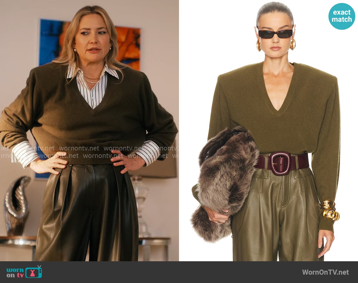 Ronny Kobo Landen Sweater worn by Isla Gordon (Kate Hudson) on Running Point