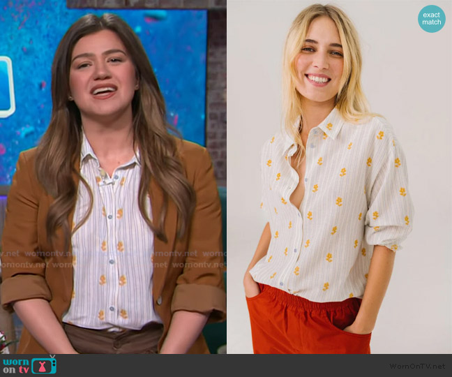 Sacrecoeur Enora Lamanda Shirt in Stripes worn by Kelly Clarkson on The Kelly Clarkson Show
