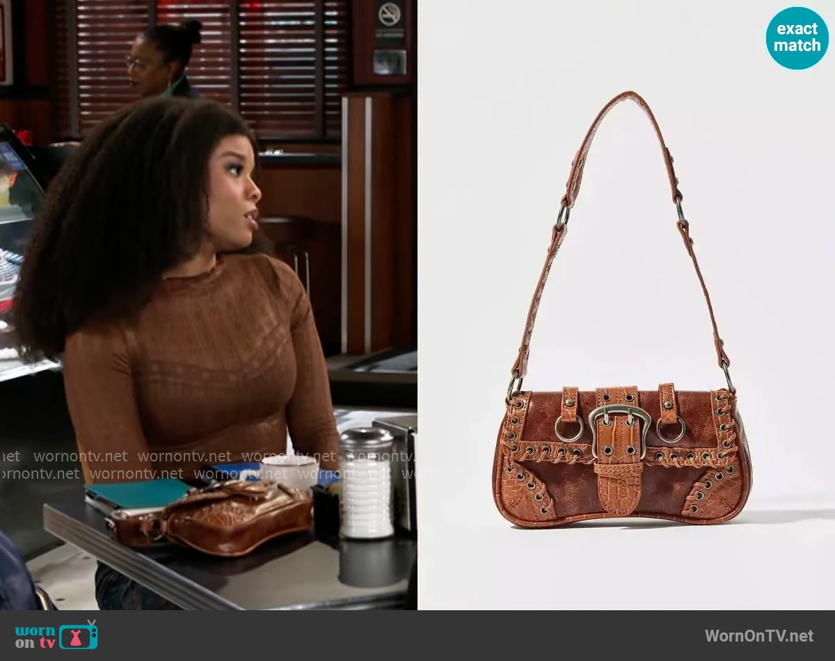 Silence + Noise at Urban Outfitters Jade Laced Rivet Bag worn by Eva Thomas (Ambyr Michelle) on Beyond the Gates