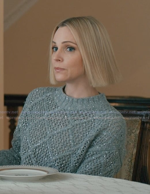Sloan's gray cableknit sweater on Elsbeth