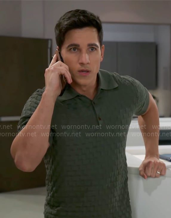 Smitty’s green woven texture polo shirt on Beyond the Gates