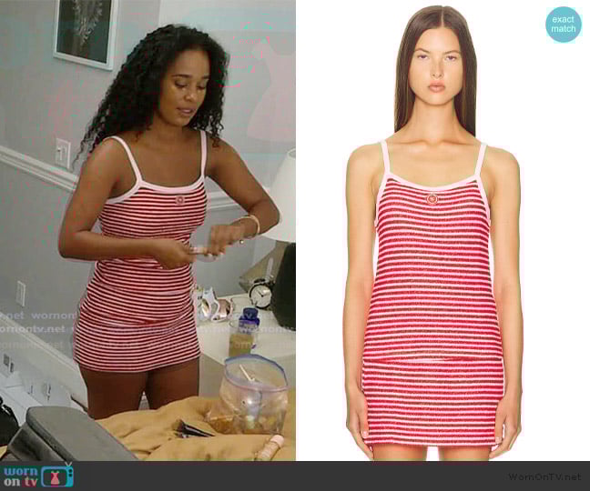 Mia’s red striped mini skirt on Summer House