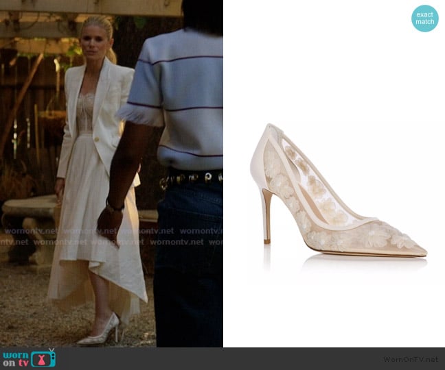 Stuart Weitzman Stuart Power 100 Pumps worn by Nancy (Kate Mara) on Imperfect Women