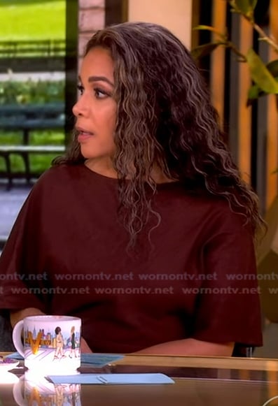 Sunny’s brown gathered waist dress on The View