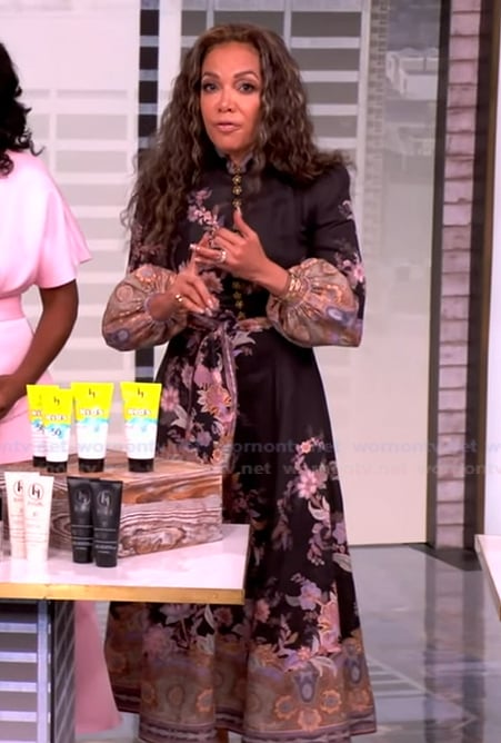 Sunny’s paisley print midi dress on The View