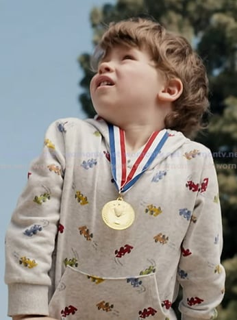 Theo's grey race car print hoodie on 9-1-1