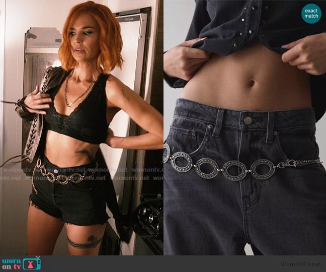 Urban Outfitters Open Circles Chunky Metal Chain Belt worn by Belle Skinner (Arielle Kebbel) on Marshals